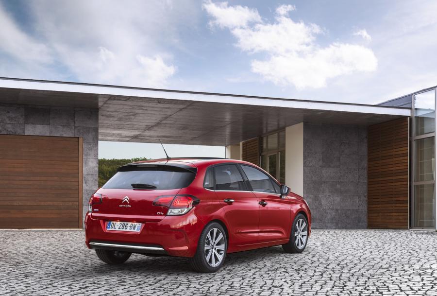  Citroen C4 2015 года  (фото 15 из 30)